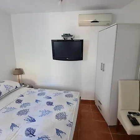 Apartment Valentina Tisno