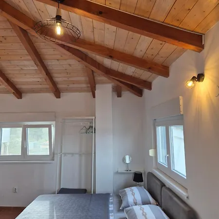 Valentina Apartment Tisno