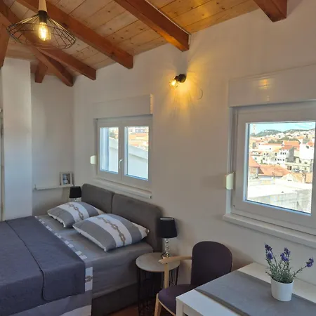 Apartment Valentina Tisno