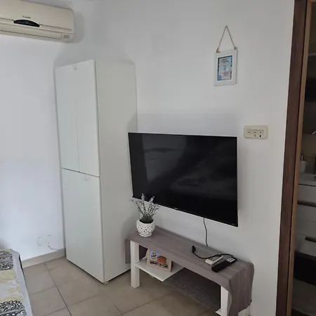 Valentina Apartment Tisno