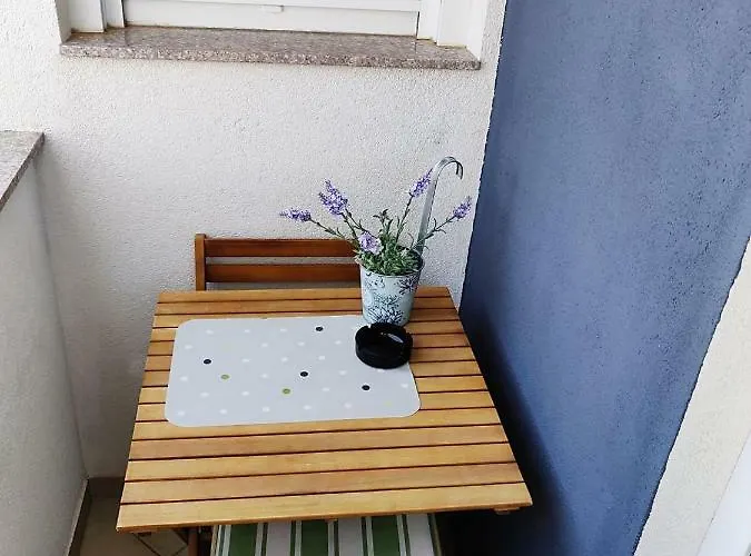 Valentina Apartment Tisno